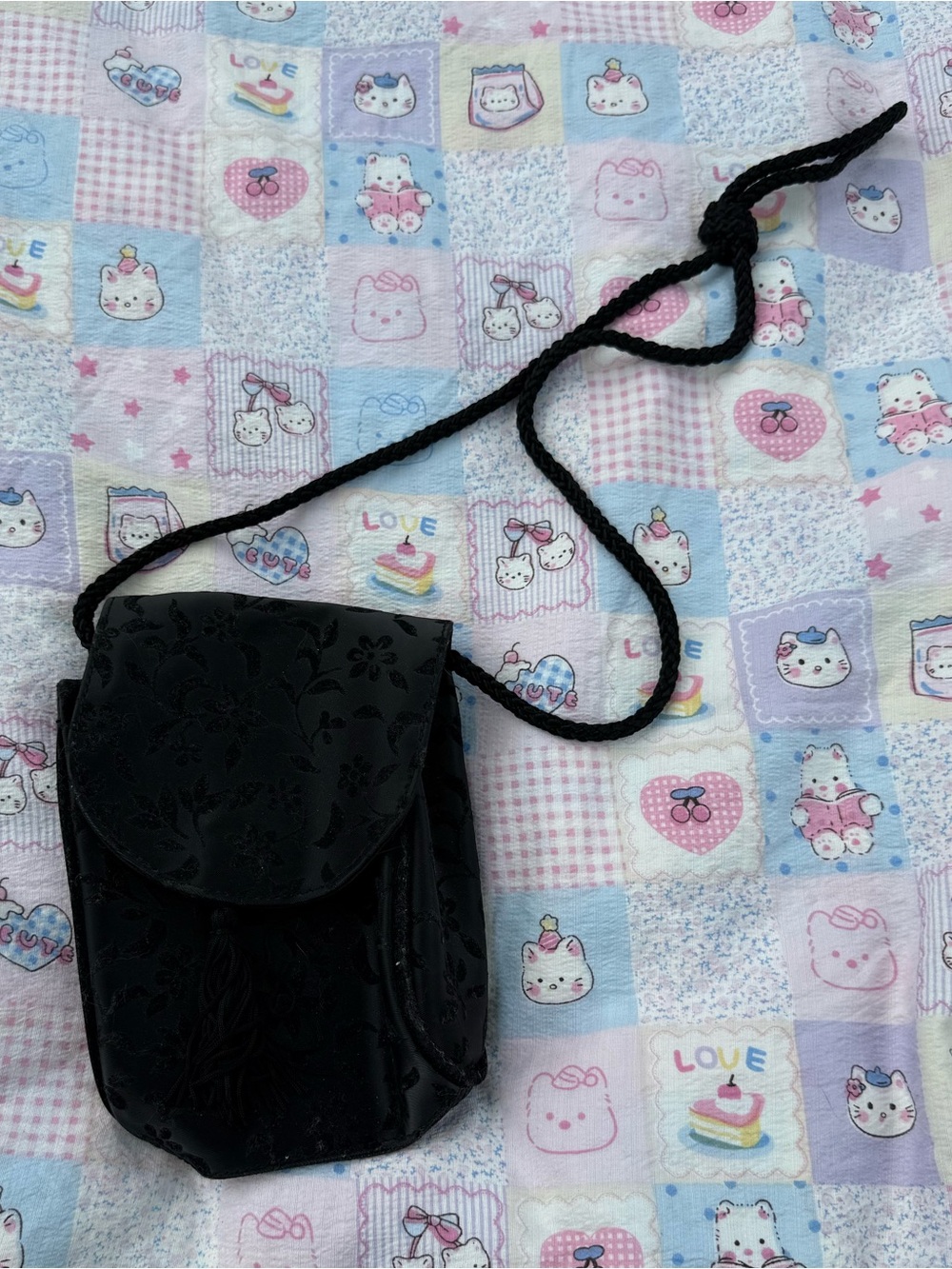 Vintage Black Floral Embroidered Mini Crossbody Bag tassel